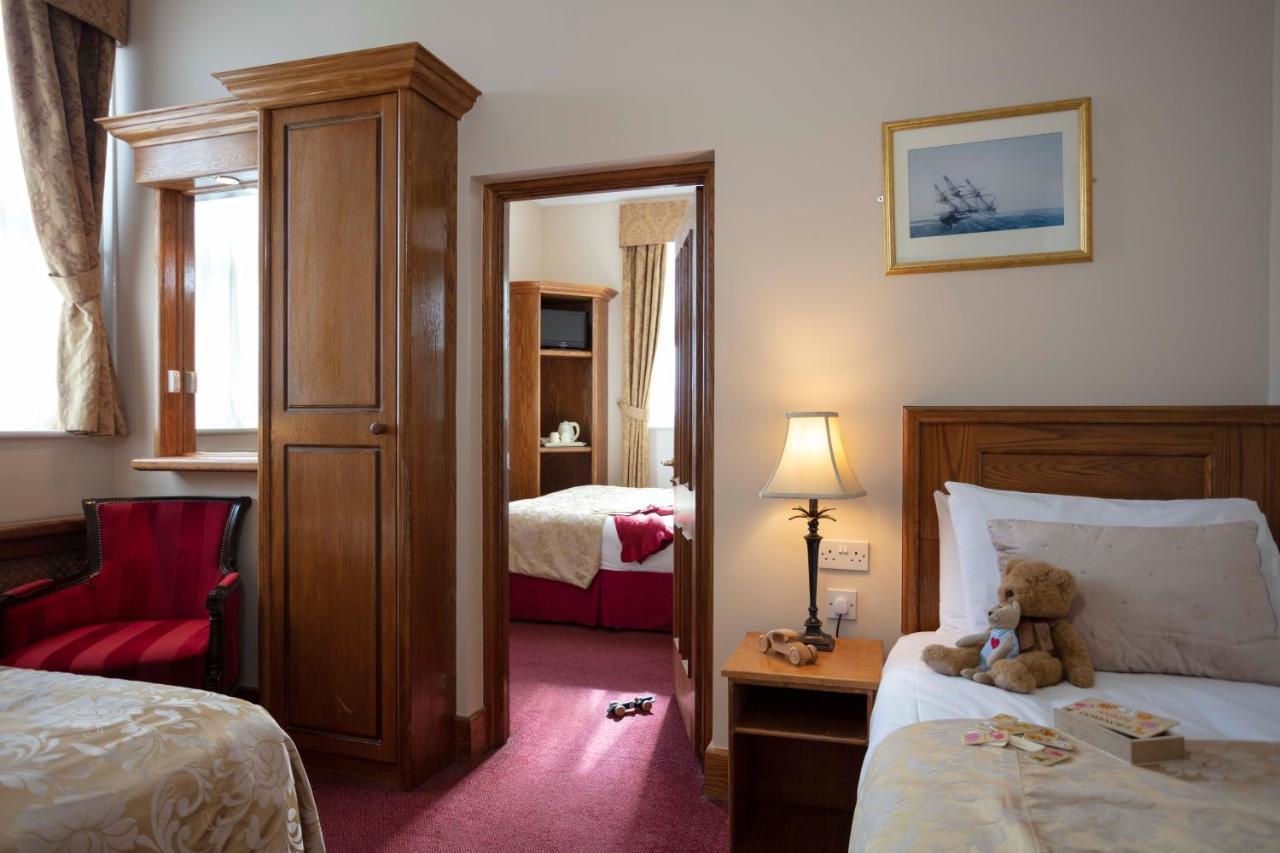 Scholars Townhouse Hotel Дроэда Экстерьер фото