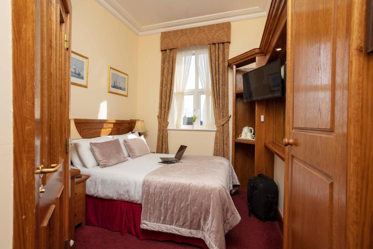 Scholars Townhouse Hotel Дроэда Экстерьер фото