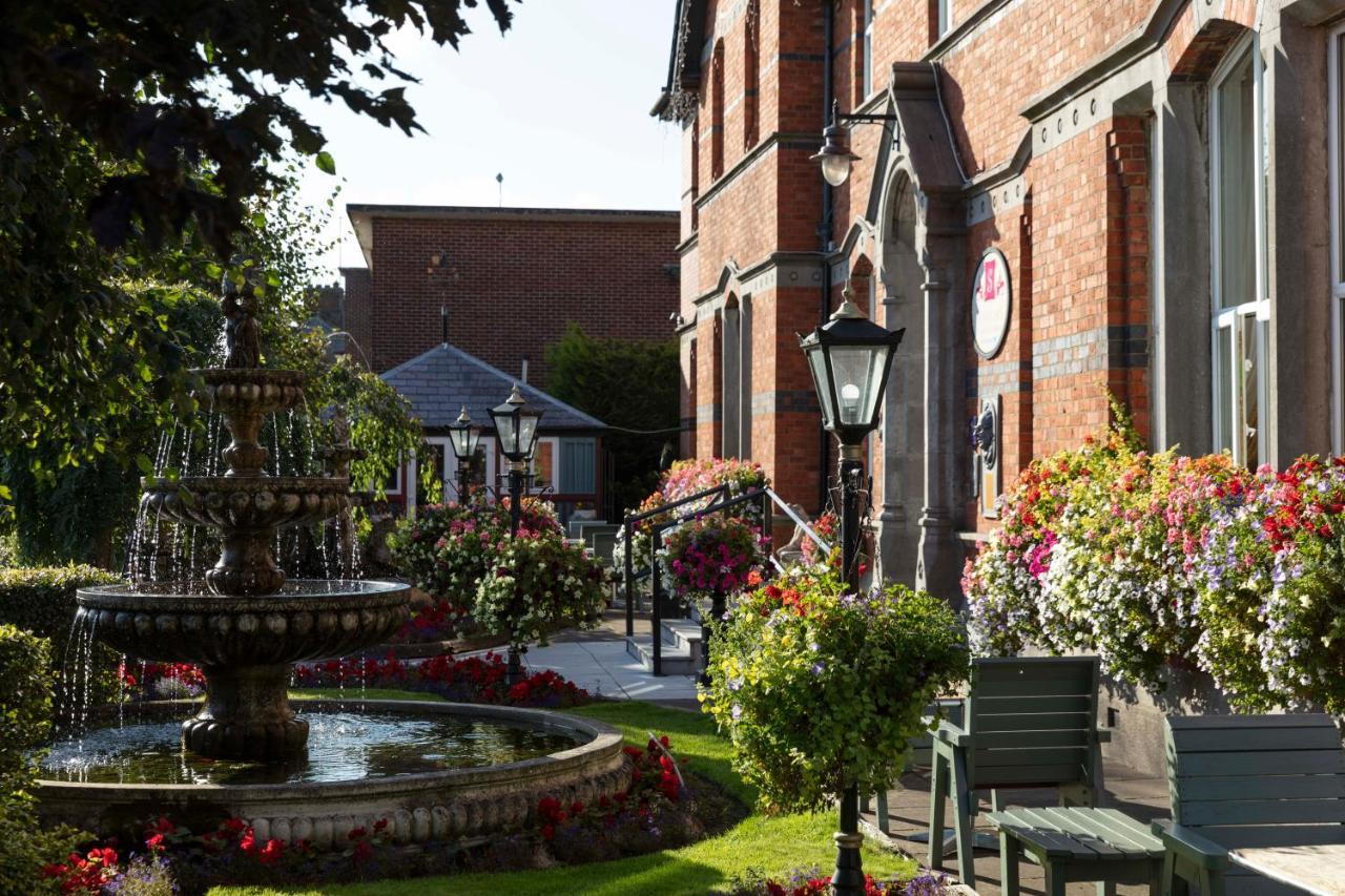 Scholars Townhouse Hotel Дроэда Экстерьер фото