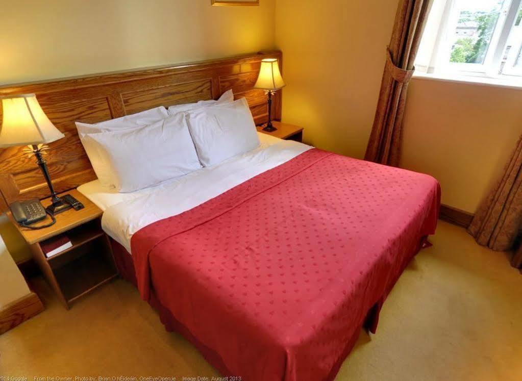 Scholars Townhouse Hotel Дроэда Экстерьер фото