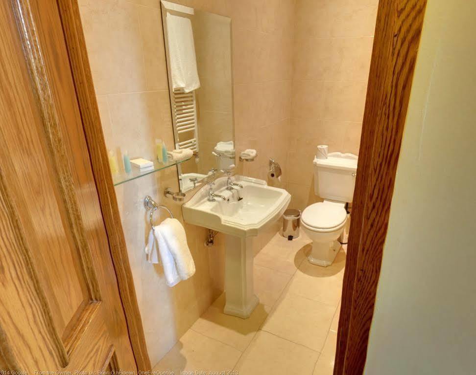 Scholars Townhouse Hotel Дроэда Экстерьер фото